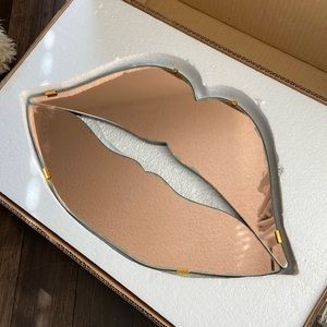 Rose Gold Lips mirror
